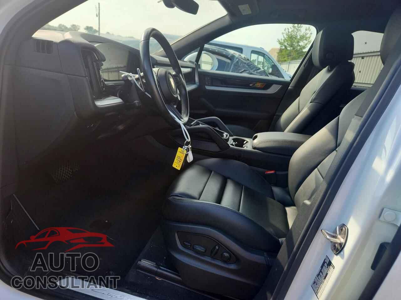 PORSCHE CAYENNE 2024 - WP1AA2AYXRDA01761