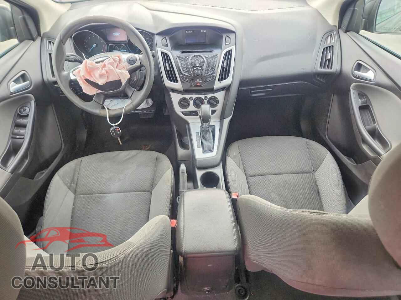 FORD FOCUS 2013 - 1FADP3F27DL299617