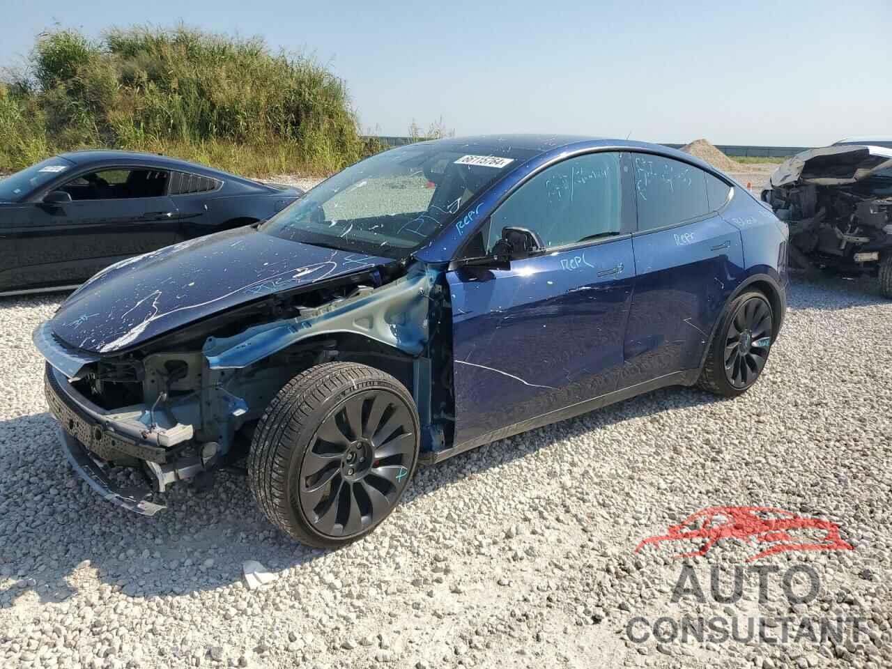 TESLA MODEL Y 2023 - 7SAYGDEF1PF617912