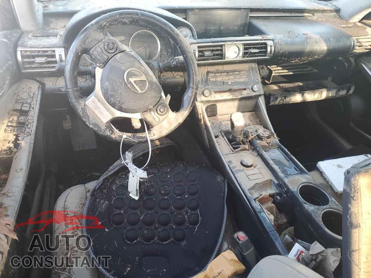 LEXUS IS 2015 - JTHBF1D2XF5081348