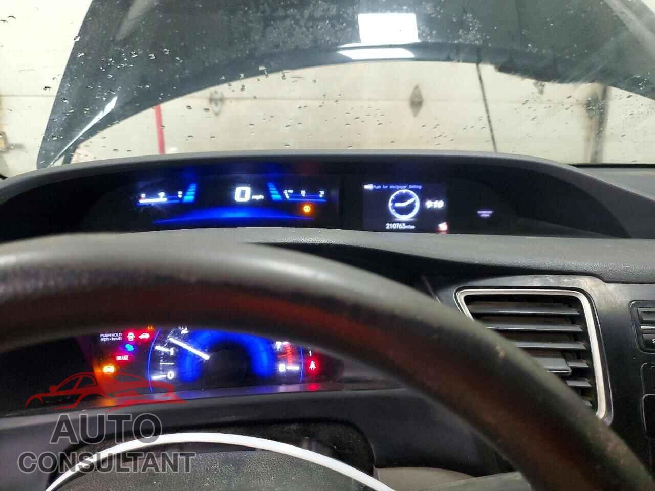 HONDA CIVIC 2013 - 19XFB2F57DE026501