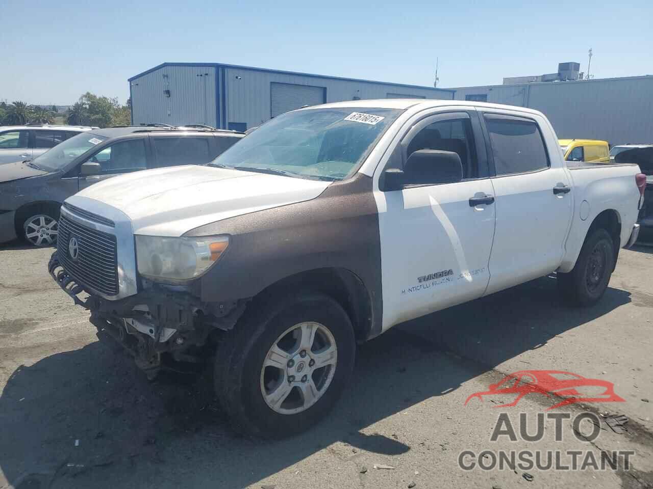 TOYOTA TUNDRA 2011 - 5TFEY5F16BX100917