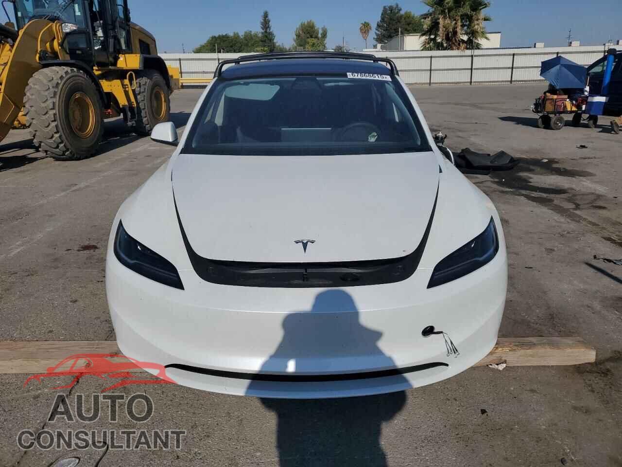 TESLA MODEL 3 2025 - 5YJ3E1EA2SF018008