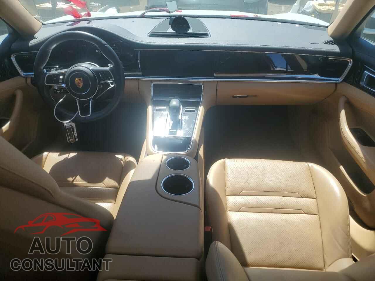 PORSCHE PANAMERA 2017 - WP0AA2A70HL104300