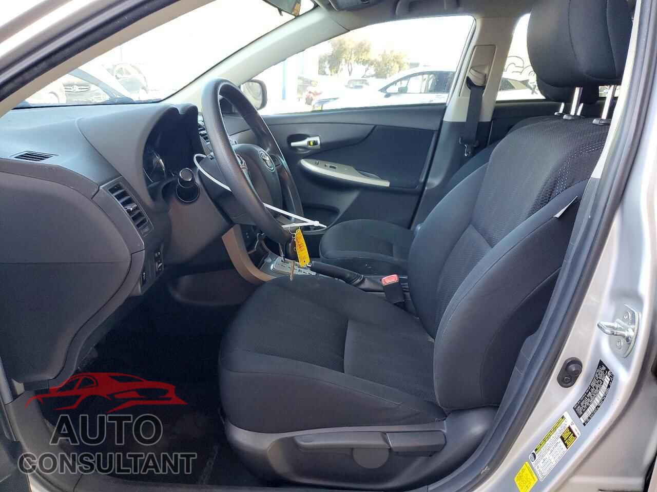 TOYOTA COROLLA 2011 - 2T1BU4EEXBC709083