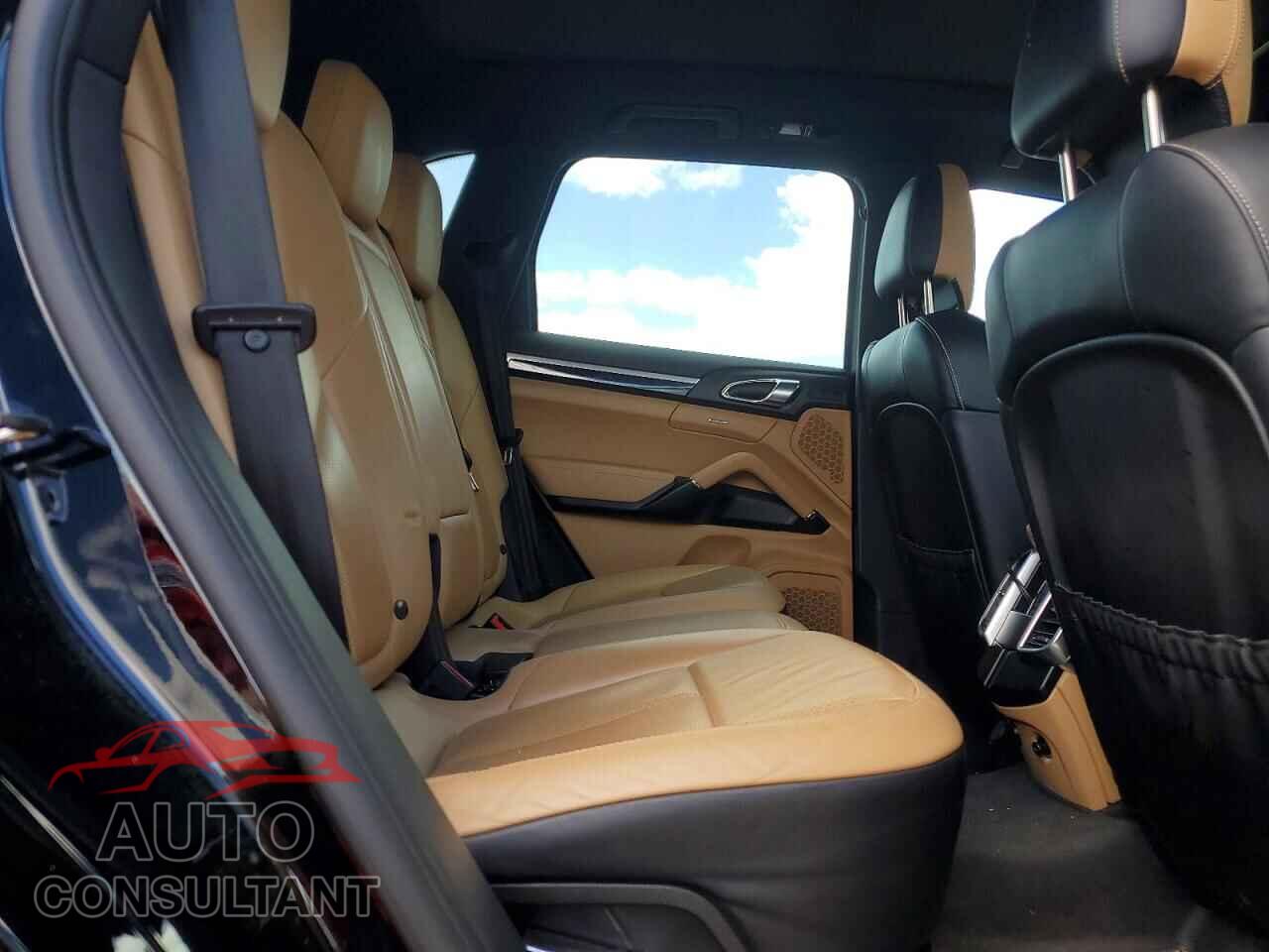 PORSCHE CAYENNE 2014 - WP1AF2A23ELA44108