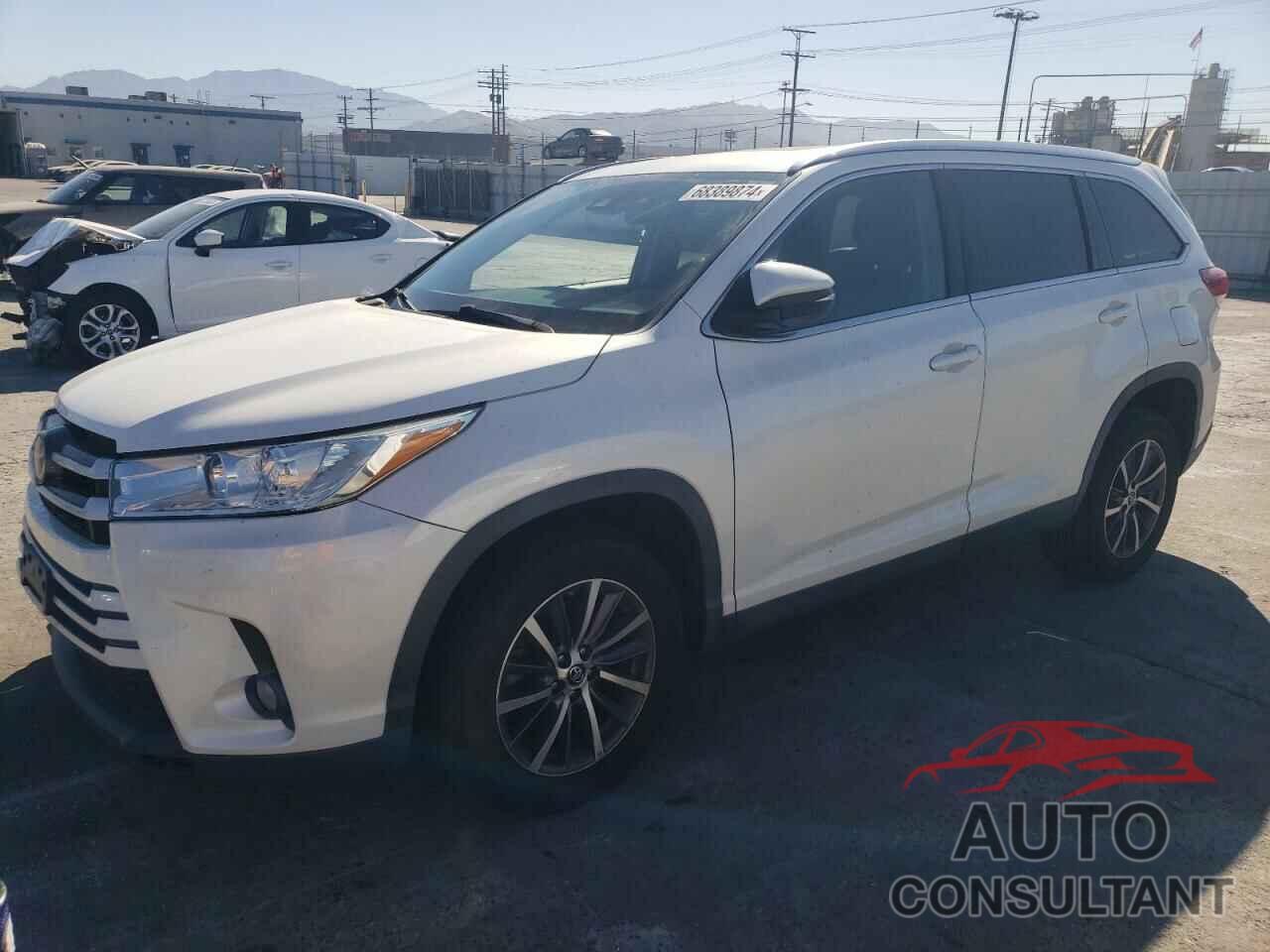 TOYOTA HIGHLANDER 2019 - 5TDKZRFH7KS564373