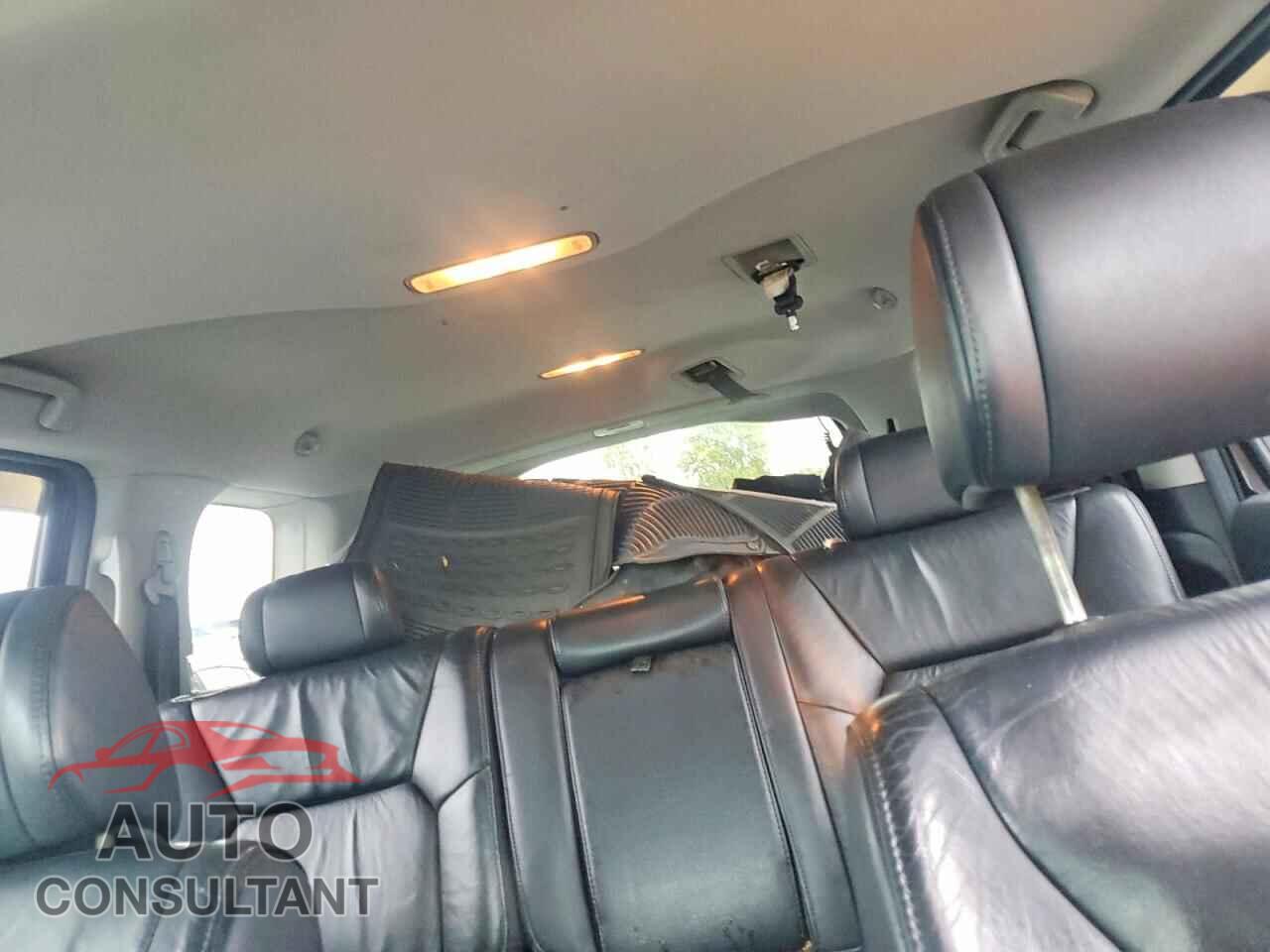 HONDA PILOT 2011 - 5FNYF4H50BB095656