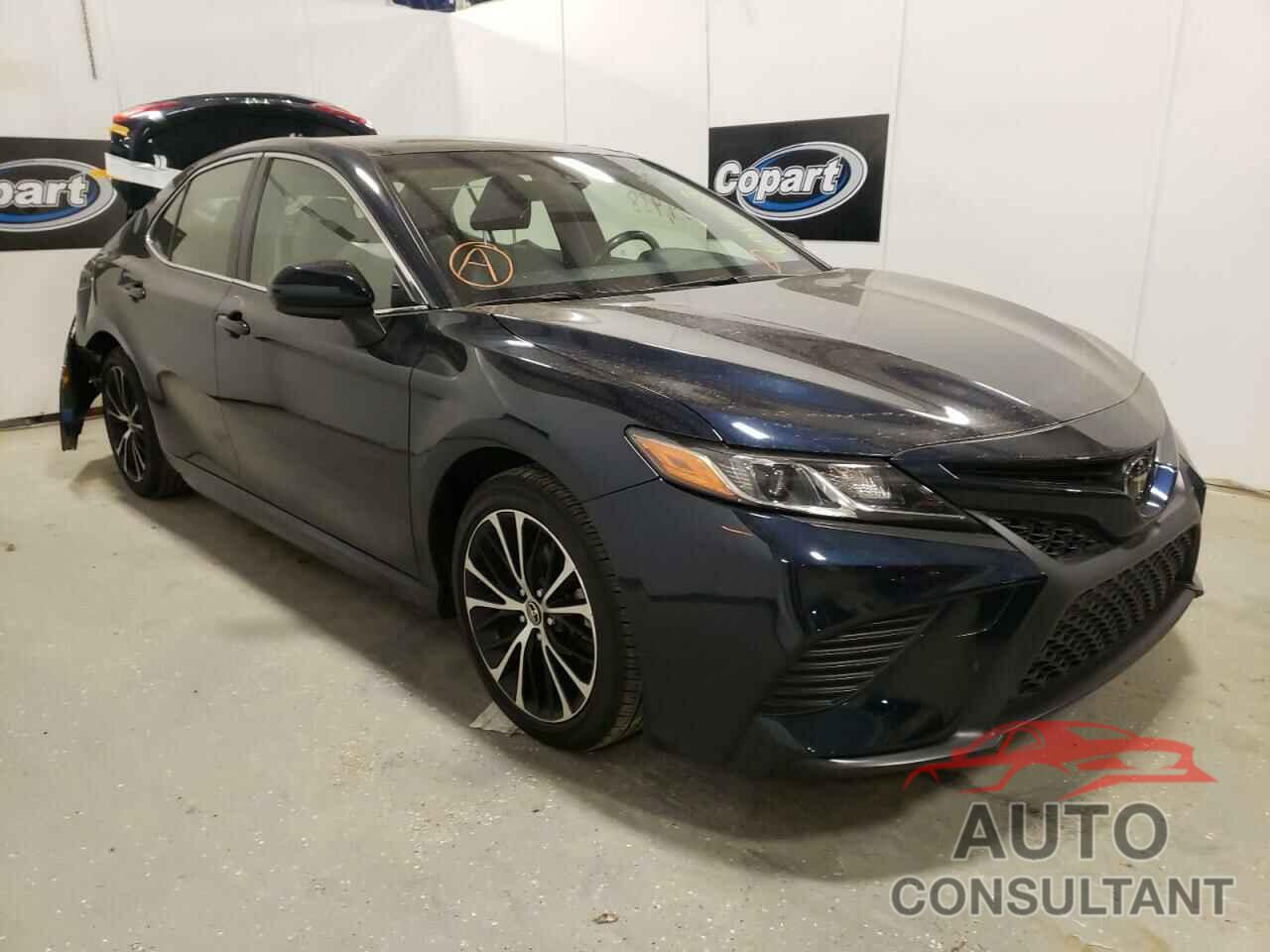 TOYOTA CAMRY 2018 - JTNB11HK5J3034187
