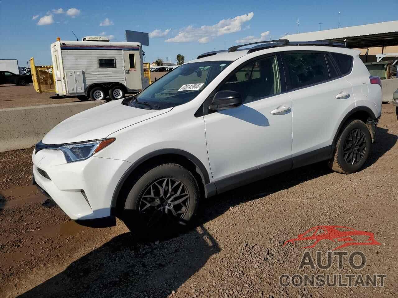 TOYOTA RAV4 2017 - JTMBFREV9HD204543