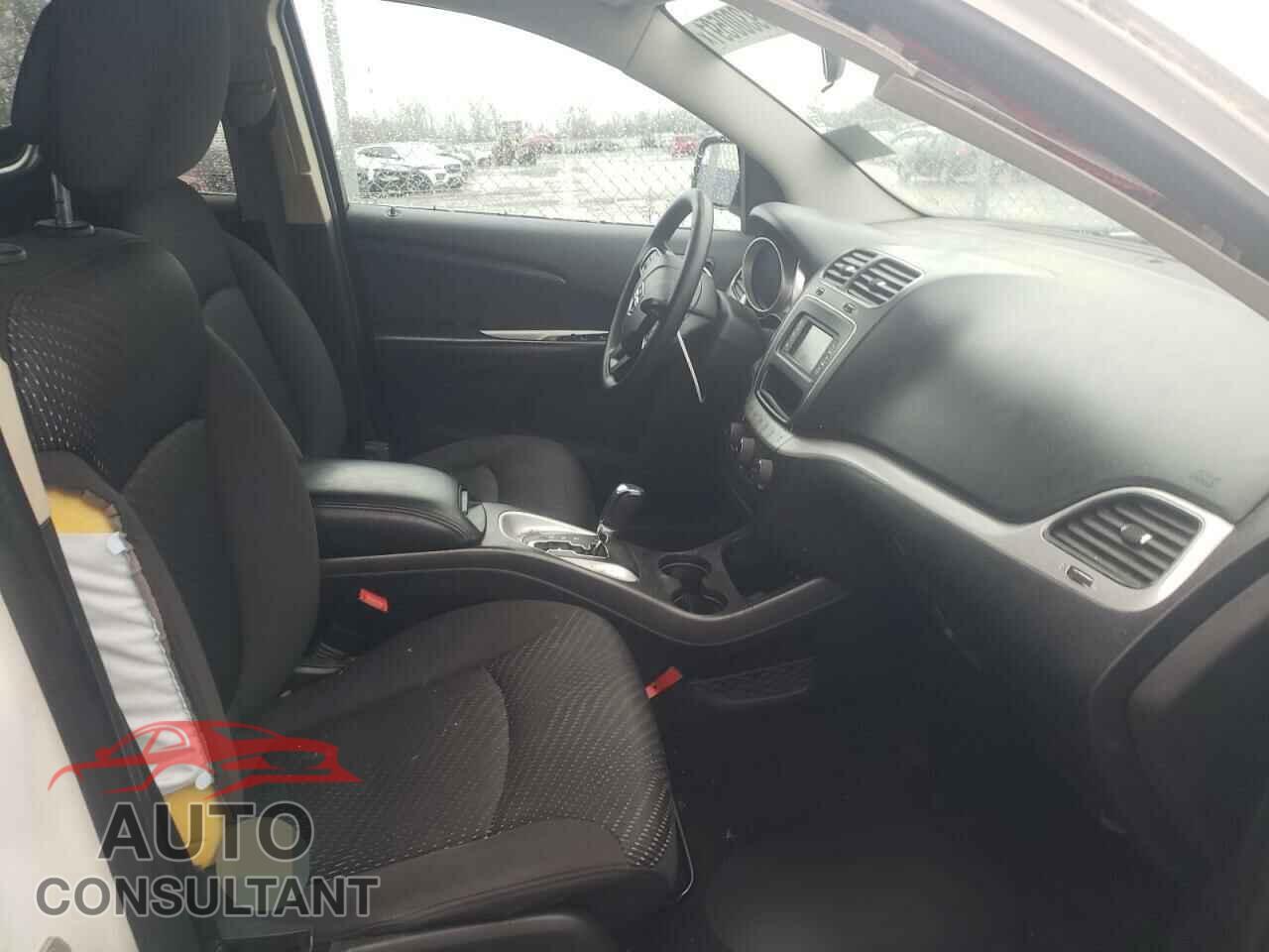 DODGE JOURNEY 2017 - 3C4PDCBG5HT589284