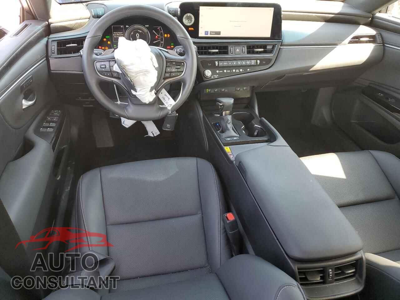 LEXUS ES300 2024 - 58ADA1C19RU044856