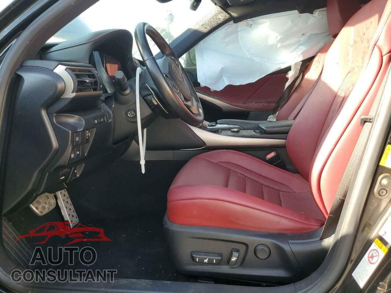 LEXUS IS 2018 - JTHBA1D22J5064132