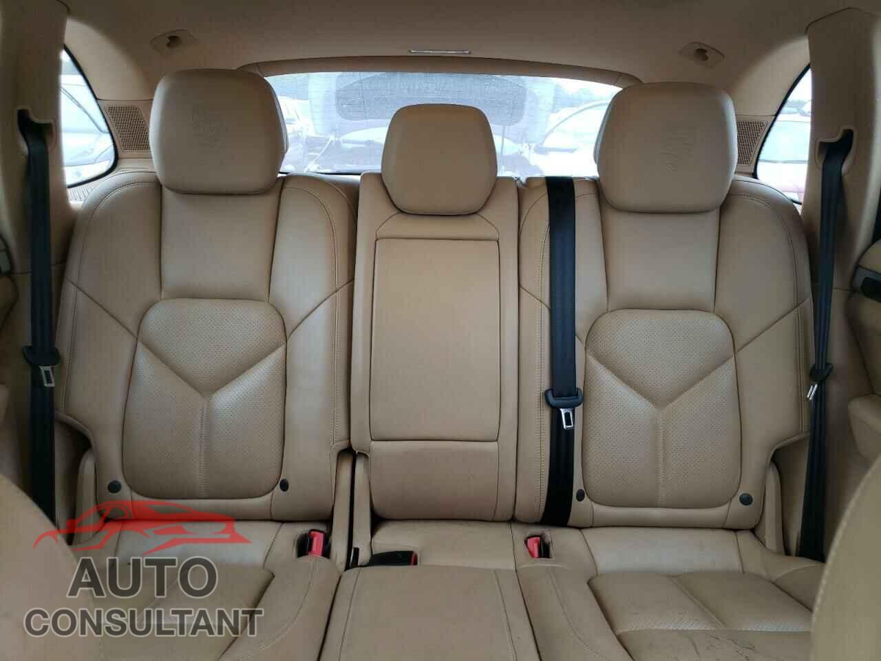 PORSCHE CAYENNE 2016 - WP1AB2A27GLA93990