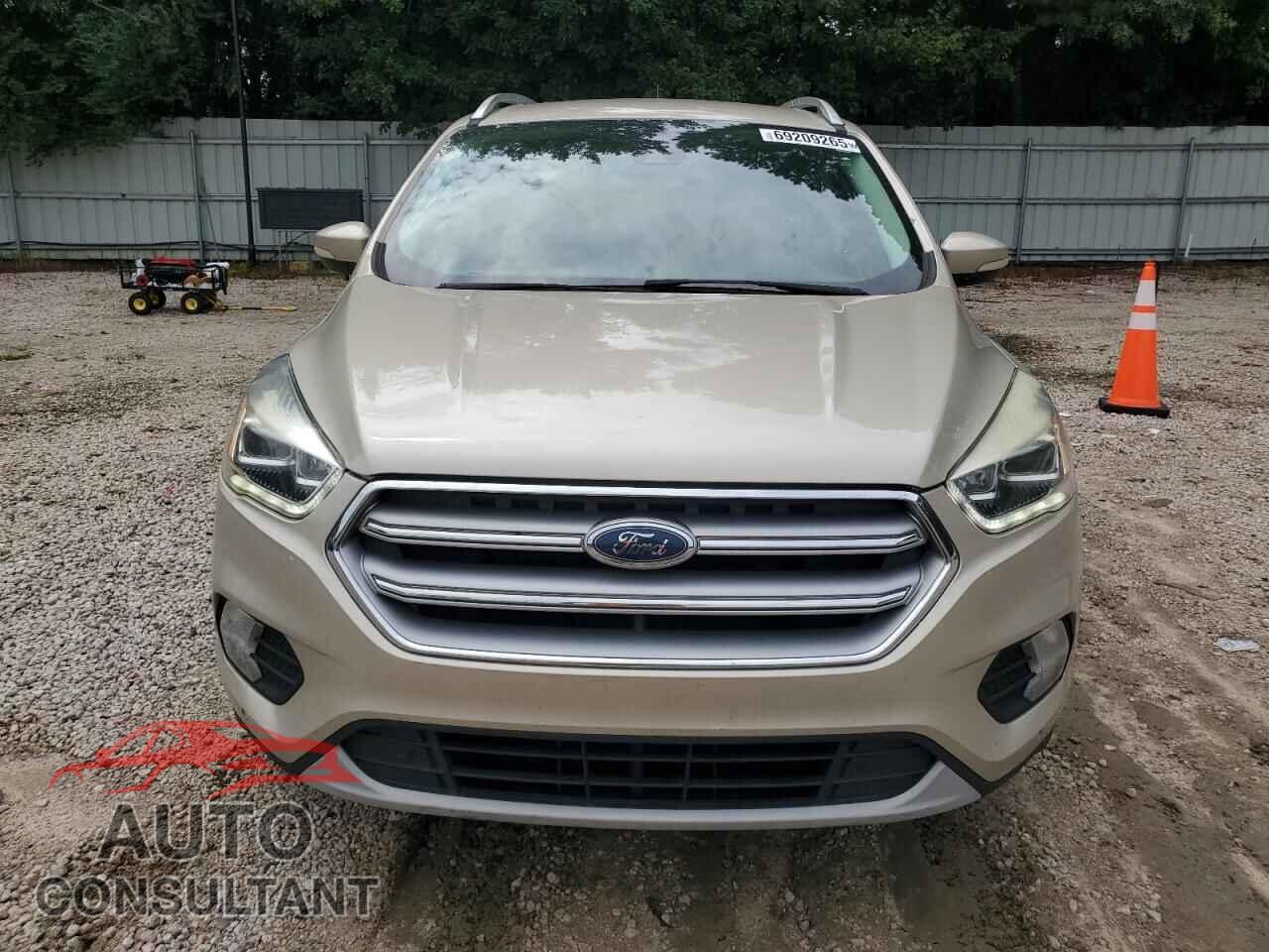FORD ESCAPE 2017 - 1FMCU0JD4HUB56688