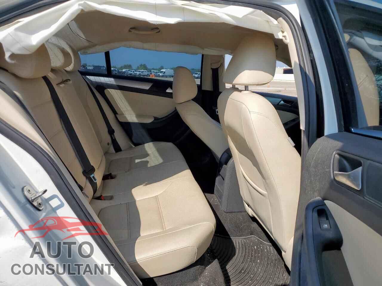 VOLKSWAGEN JETTA 2017 - 3VWDB7AJ4HM399545