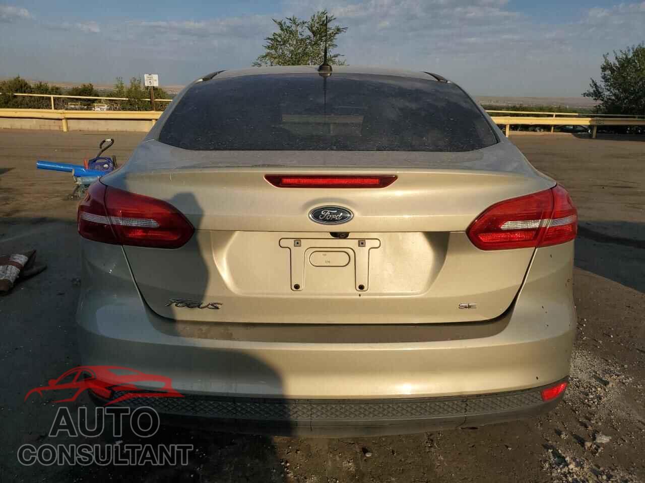 FORD FOCUS 2016 - 1FADP3F25GL332229