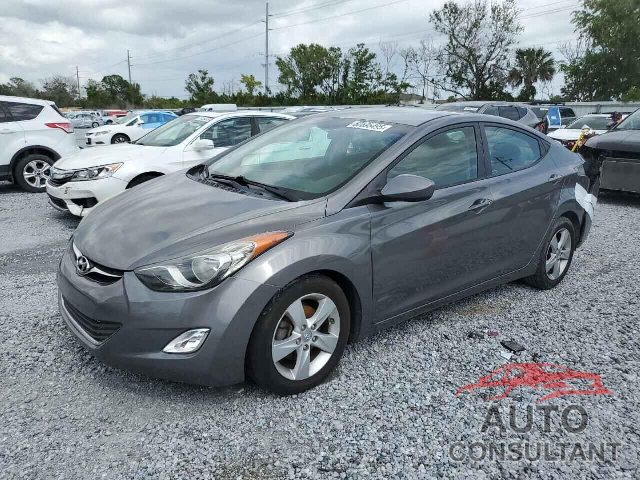 HYUNDAI ELANTRA 2013 - 5NPDH4AE5DH237524