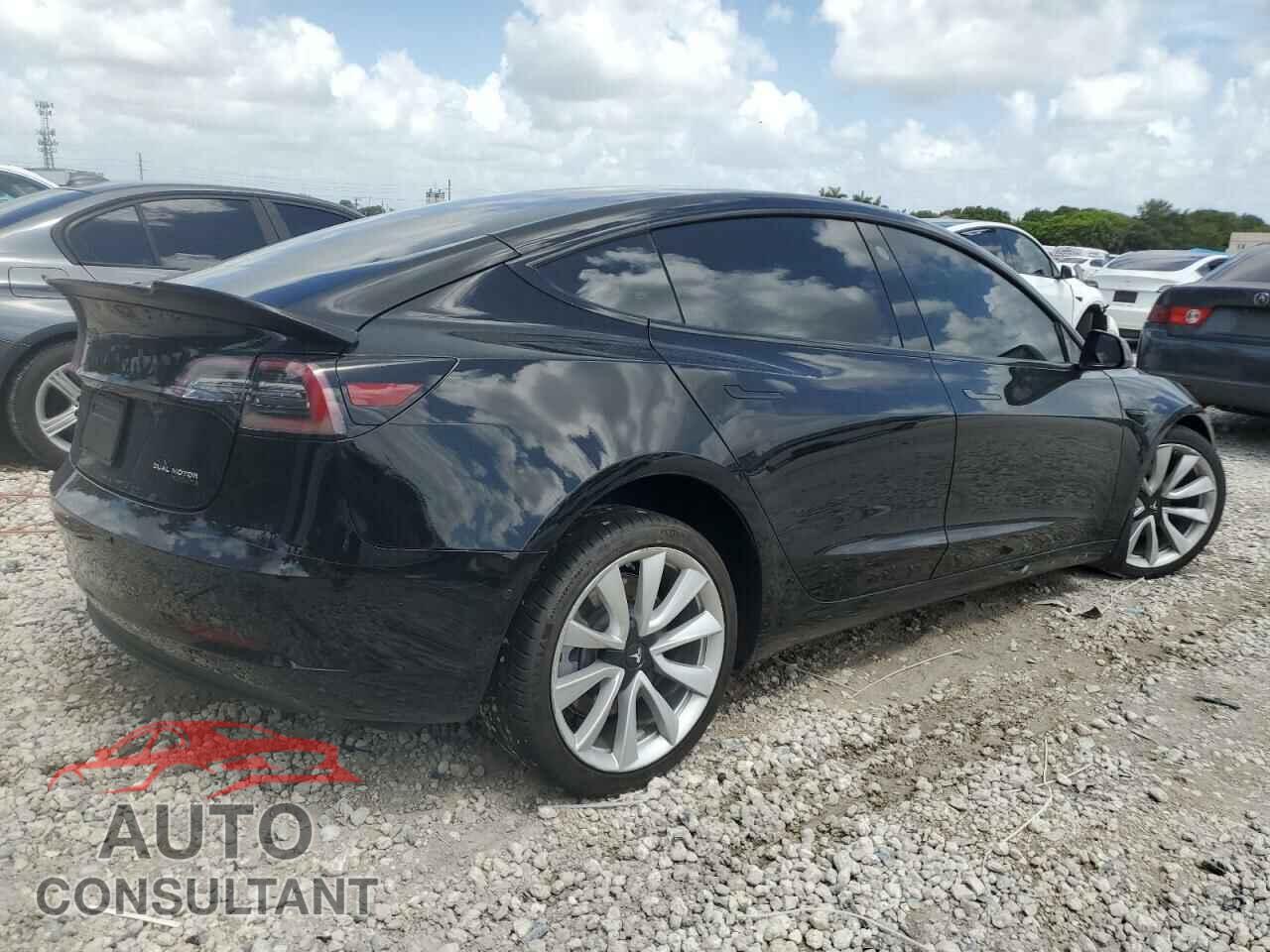 TESLA MODEL 3 2020 - 5YJ3E1EB2LF600720