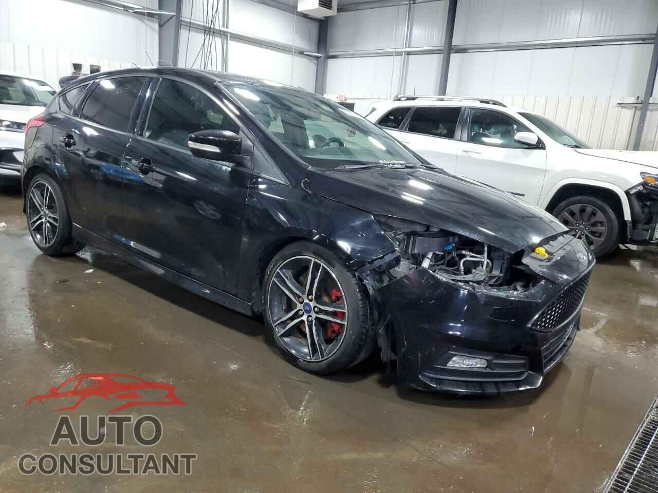 FORD FOCUS 2017 - 1FADP3L91HL262439