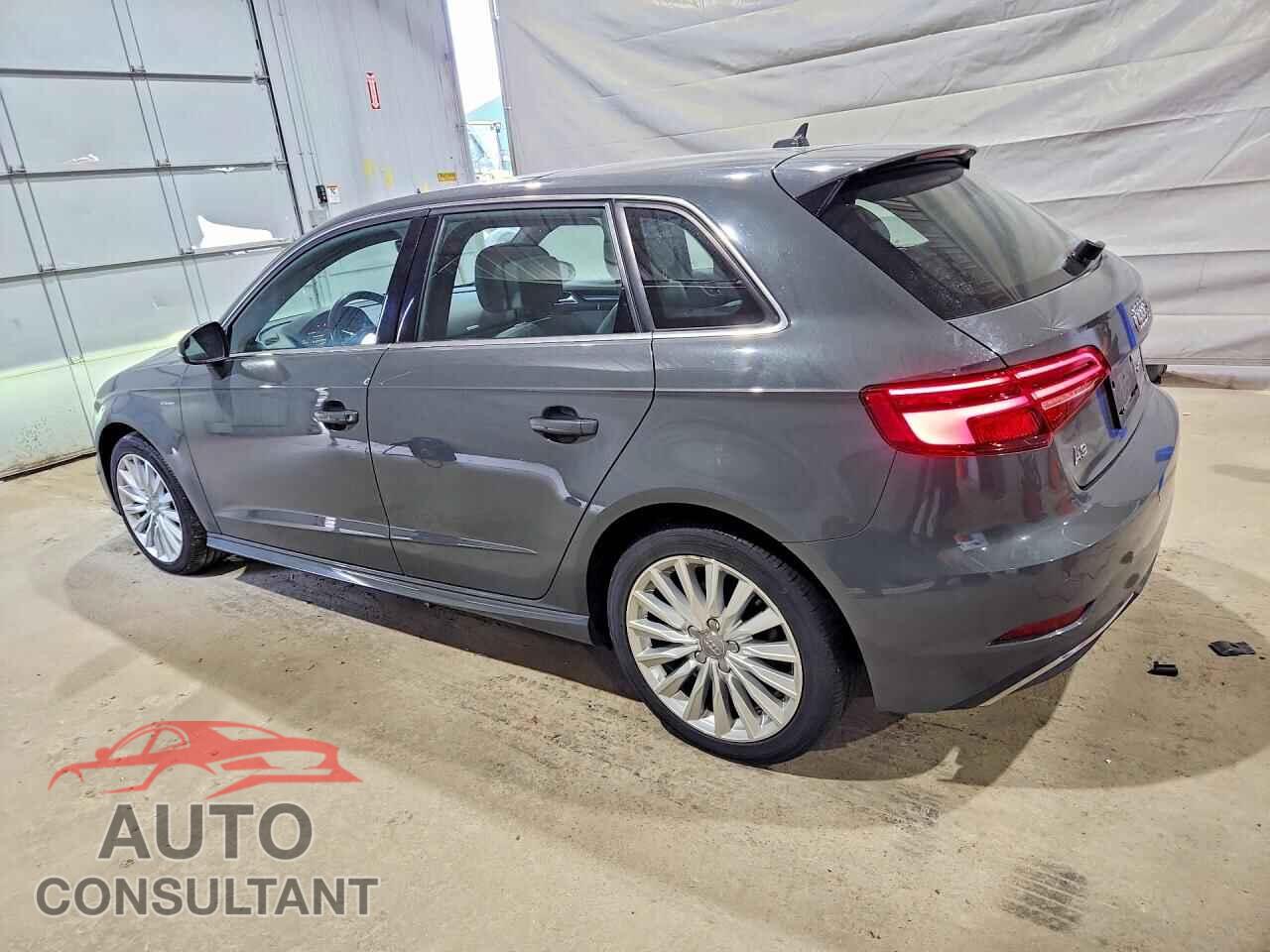 AUDI A3 2017 - WAUTPBFF3HA088321