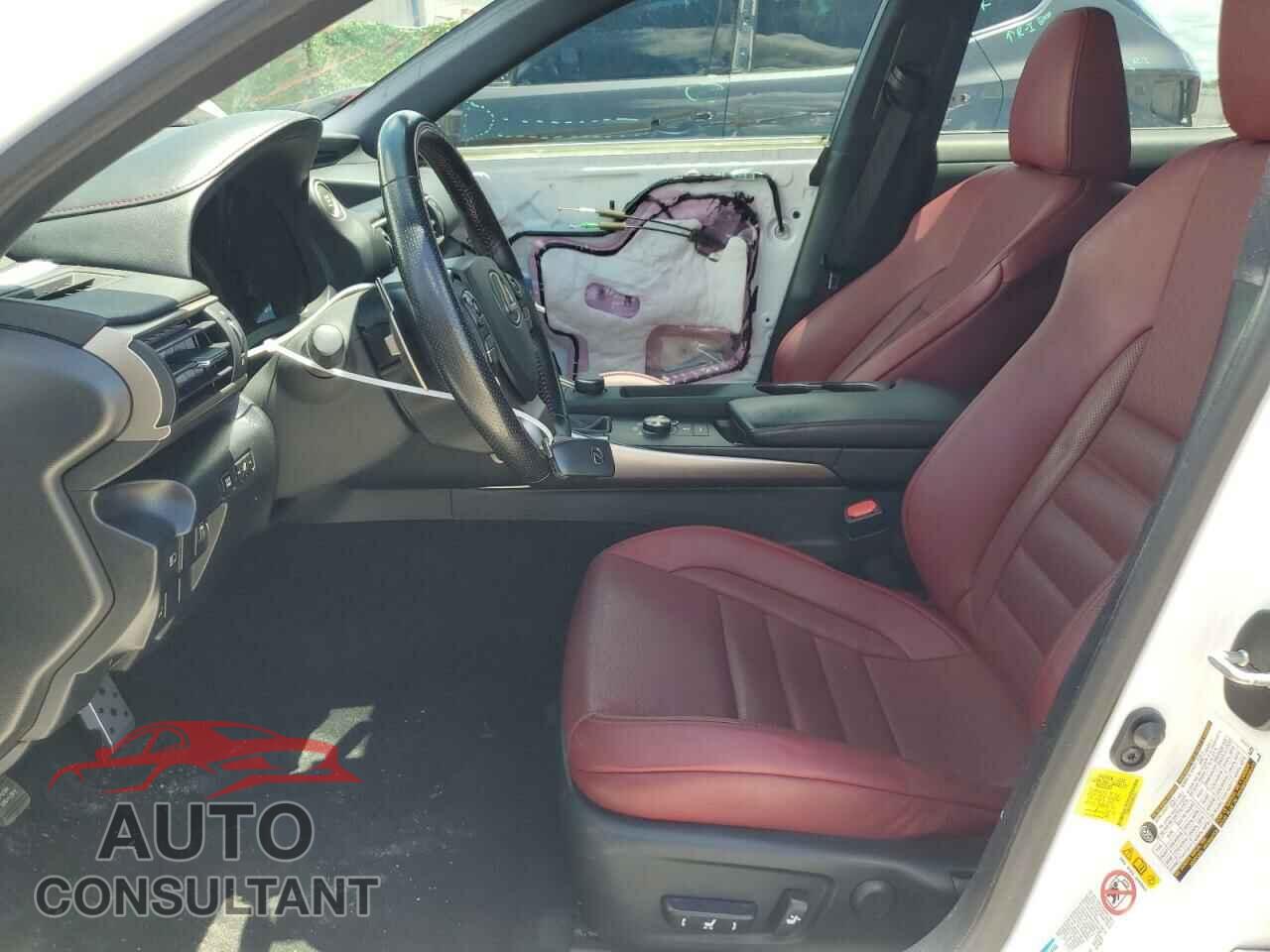 LEXUS IS 2018 - JTHBA1D26J5065932