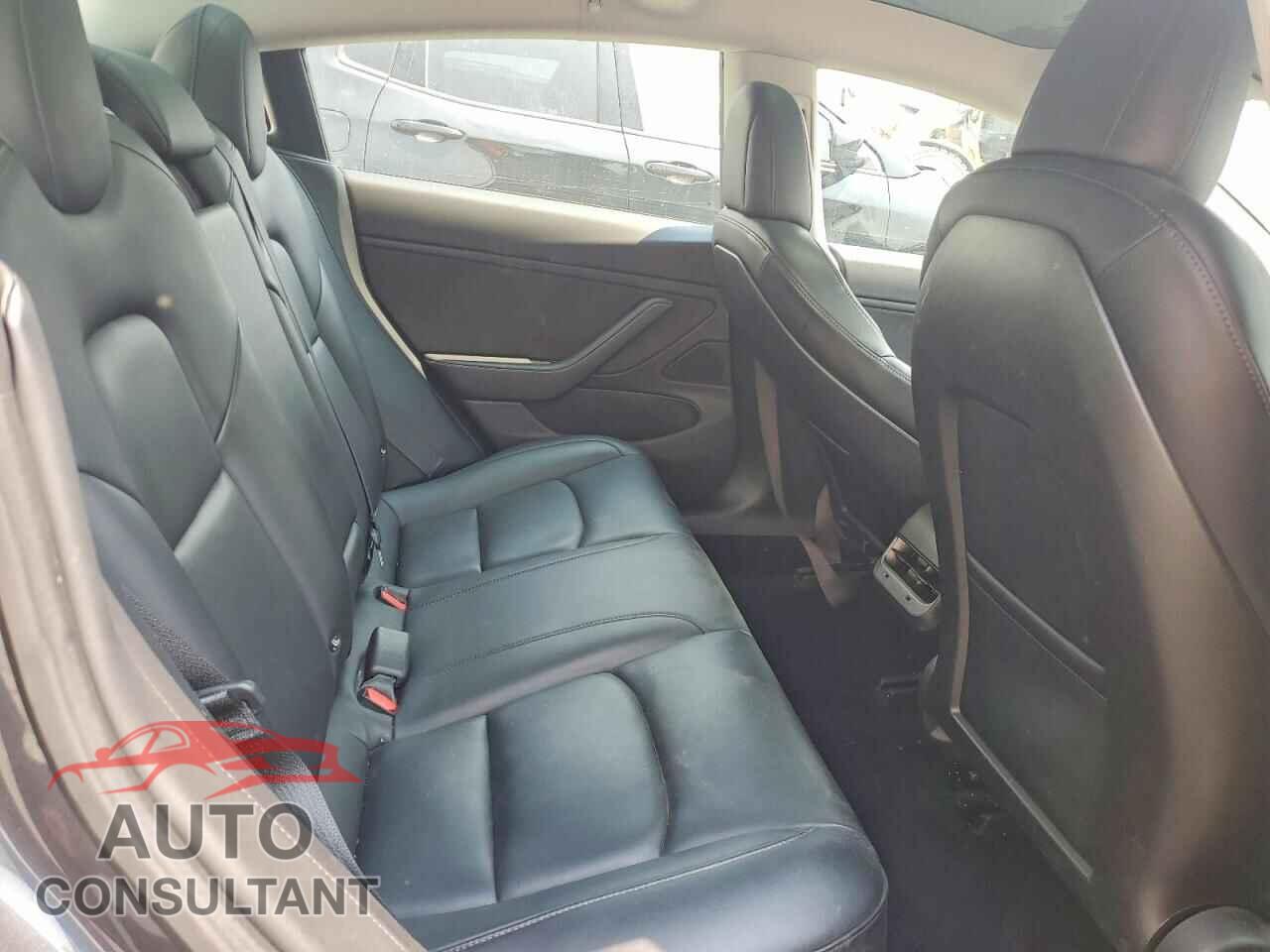 TESLA MODEL 3 2018 - 5YJ3E1EA4JF028134