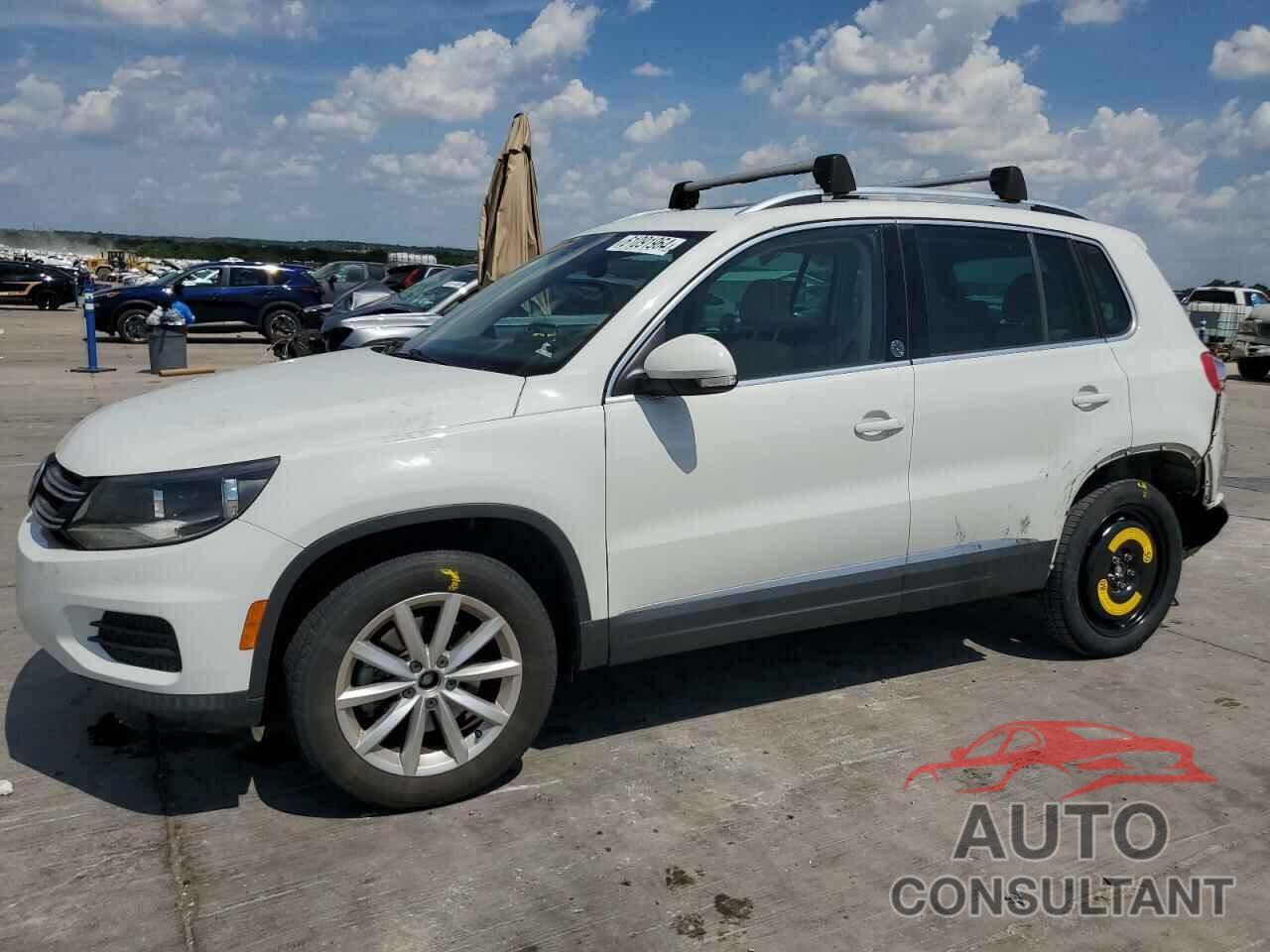 VOLKSWAGEN TIGUAN 2017 - WVGSV7AXXHK026373