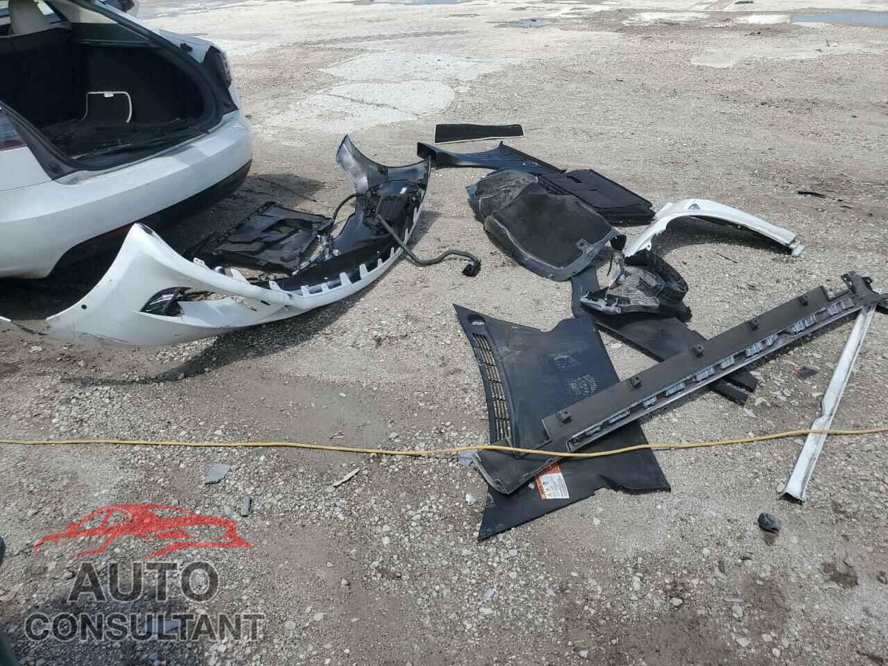 TESLA MODEL S 2018 - 5YJSA1E24JF239740