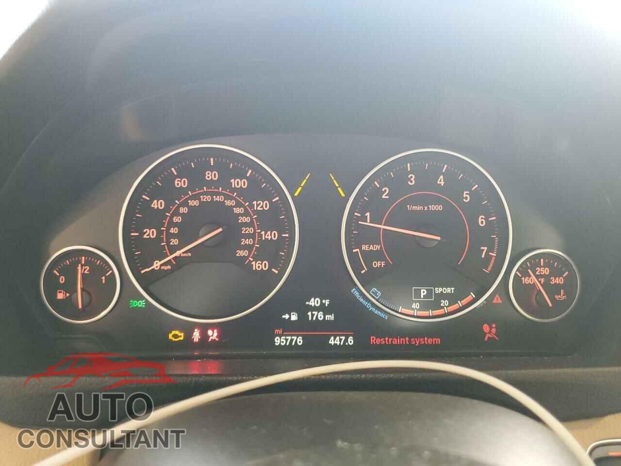 BMW 3 SERIES 2016 - WBA8E3G5XGNU02853