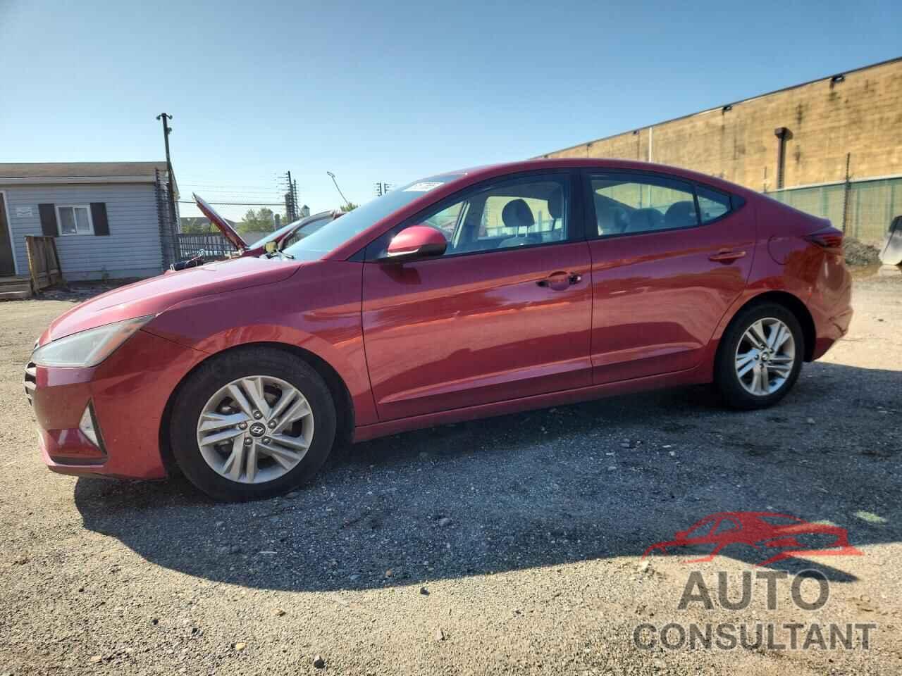 HYUNDAI ELANTRA 2019 - KMHD84LF2KU821027