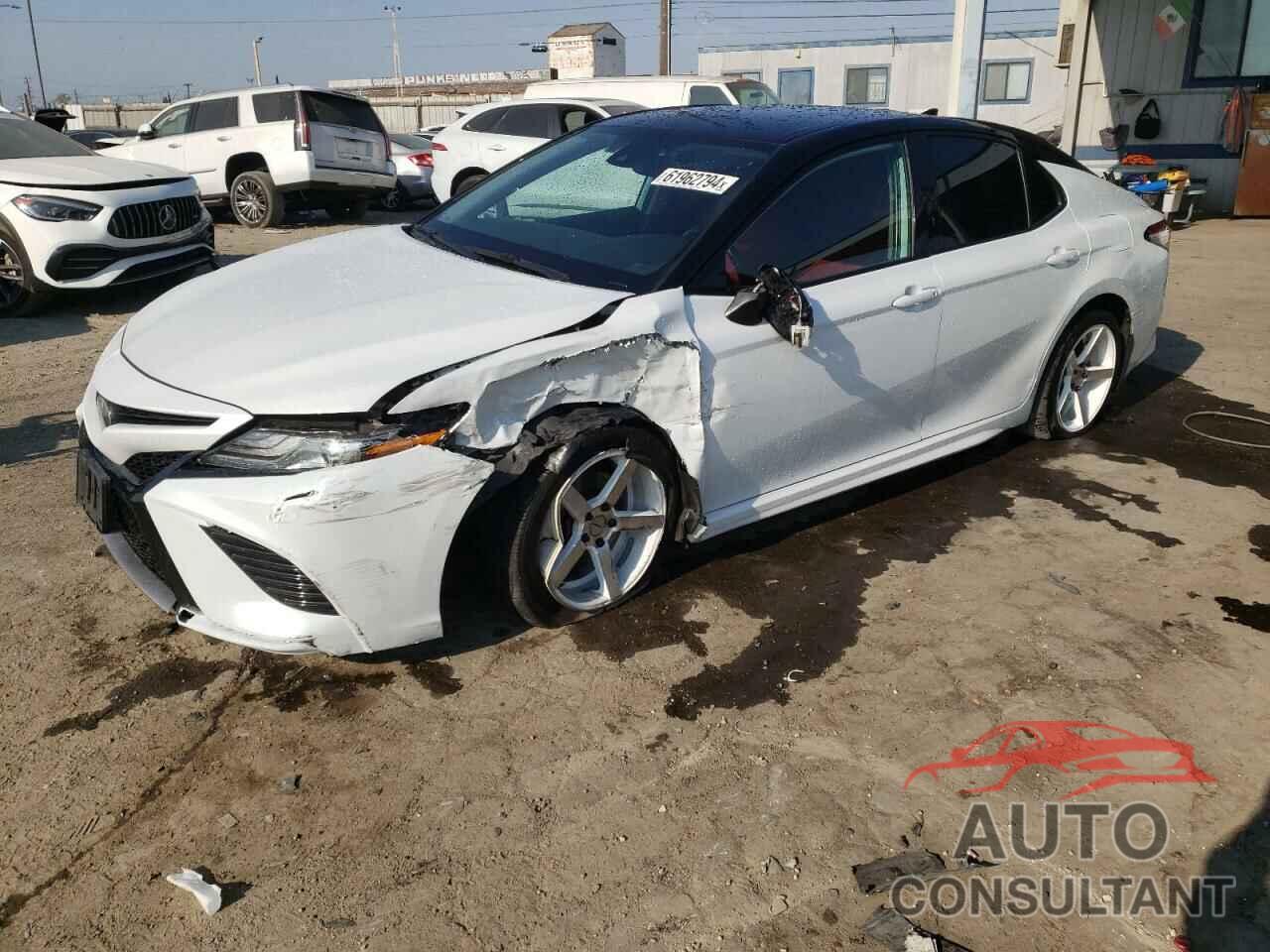 TOYOTA CAMRY 2019 - 4T1B61HK8KU160332