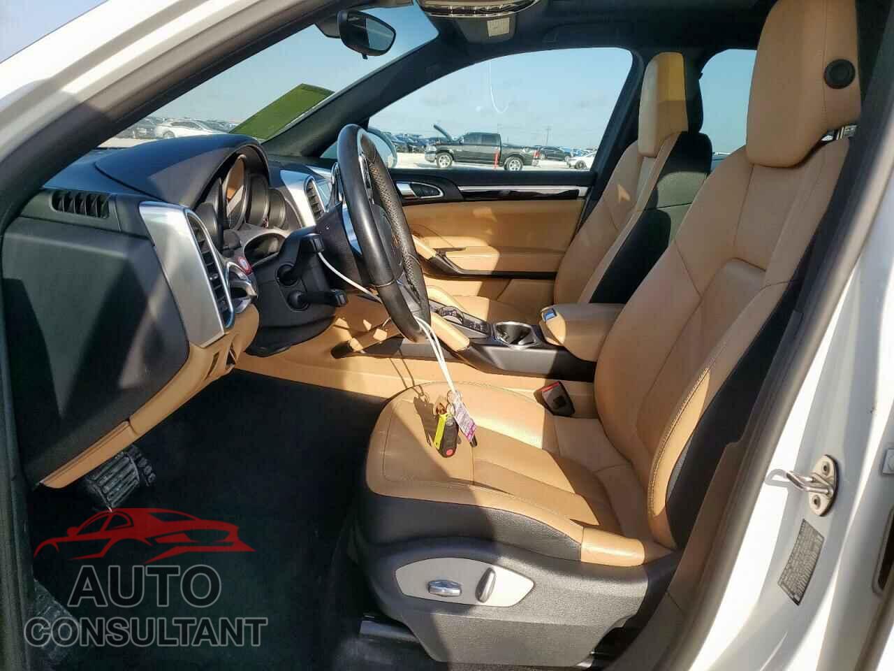 PORSCHE CAYENNE 2017 - WP1AA2A28HKA87576