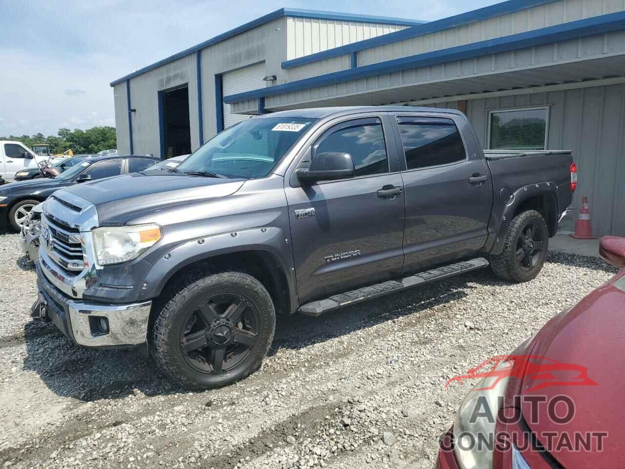 TOYOTA TUNDRA 2016 - 5TFDW5F17GX524812