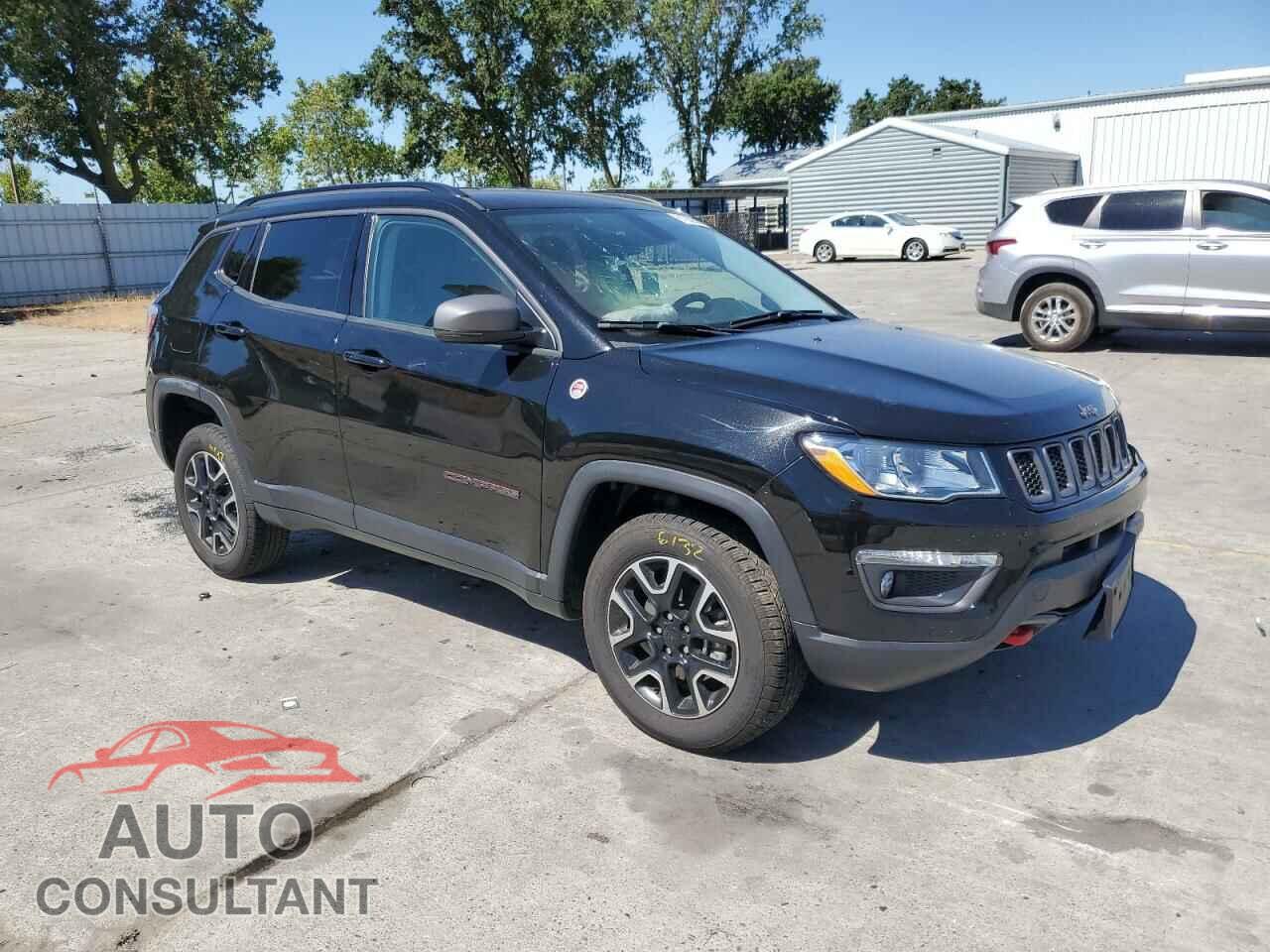 JEEP COMPASS 2020 - 3C4NJDDB2LT143951