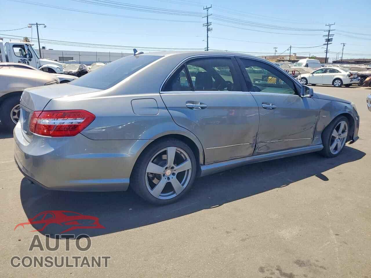 MERCEDES-BENZ E-CLASS 2012 - WDDHF5KBXCA608836