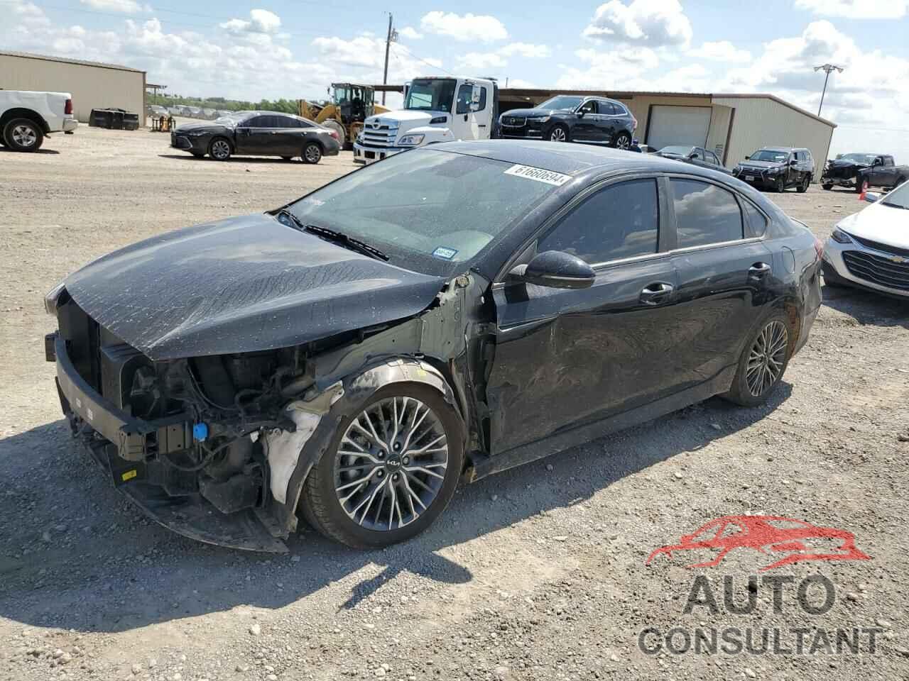 KIA FORTE 2023 - 3KPF54AD1PE668945