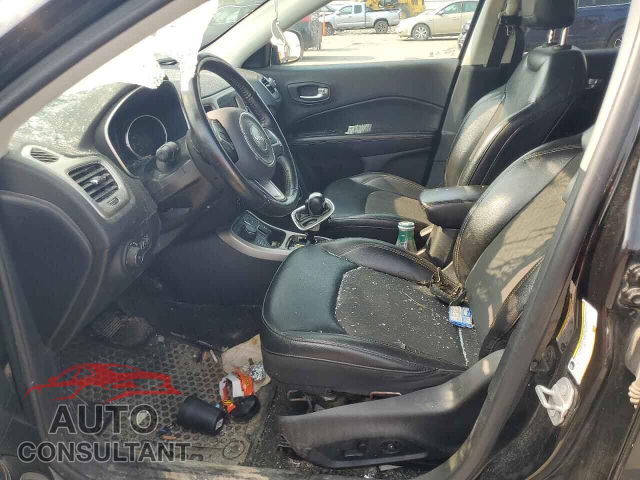 JEEP COMPASS 2018 - 3C4NJDBB5JT393877