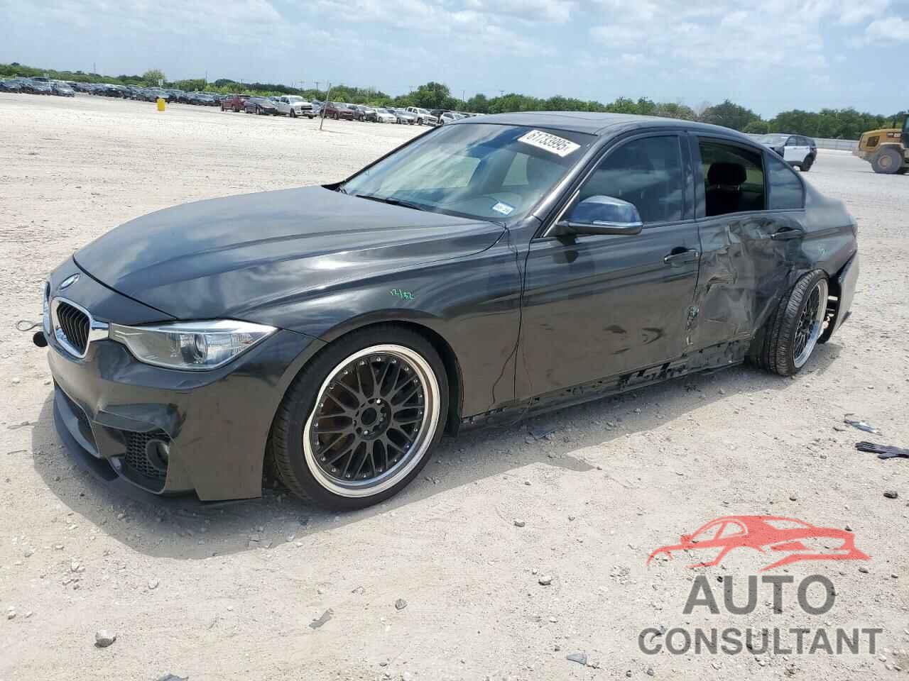 BMW 3 SERIES 2013 - WBA3A5G55DNP21848
