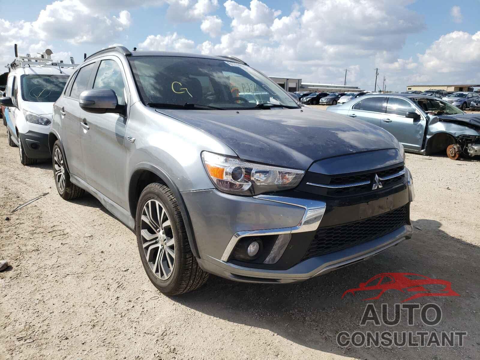 MITSUBISHI OUTLANDER 2018 - JA4AP4AW5JU025104