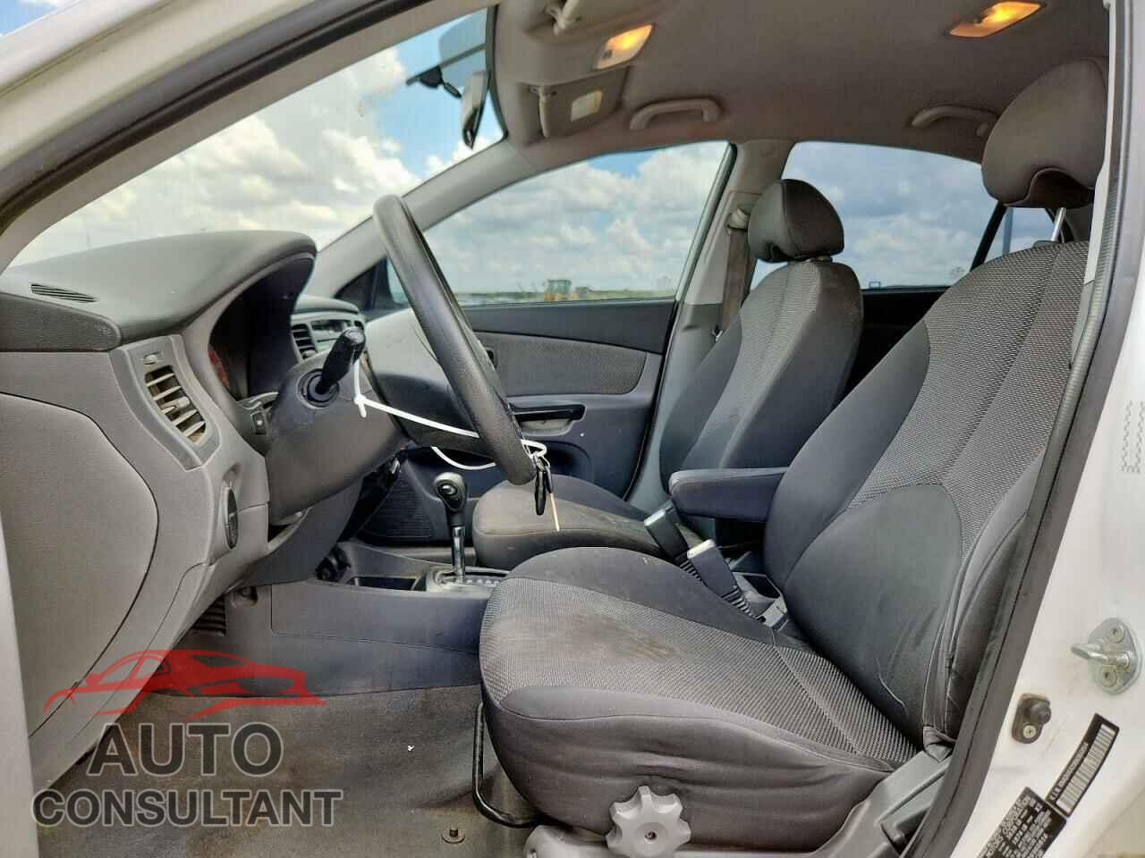 KIA RIO 2011 - KNADH4A39B6960814