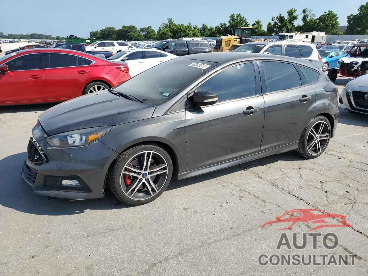 FORD FOCUS 2018 - 1FADP3L94JL282335
