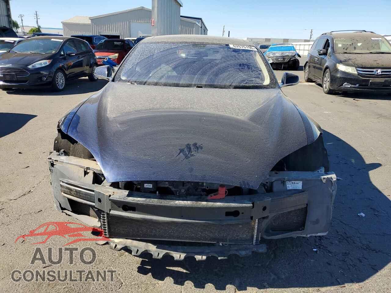 TESLA MODEL S 2014 - 5YJSA1H15EFP45229