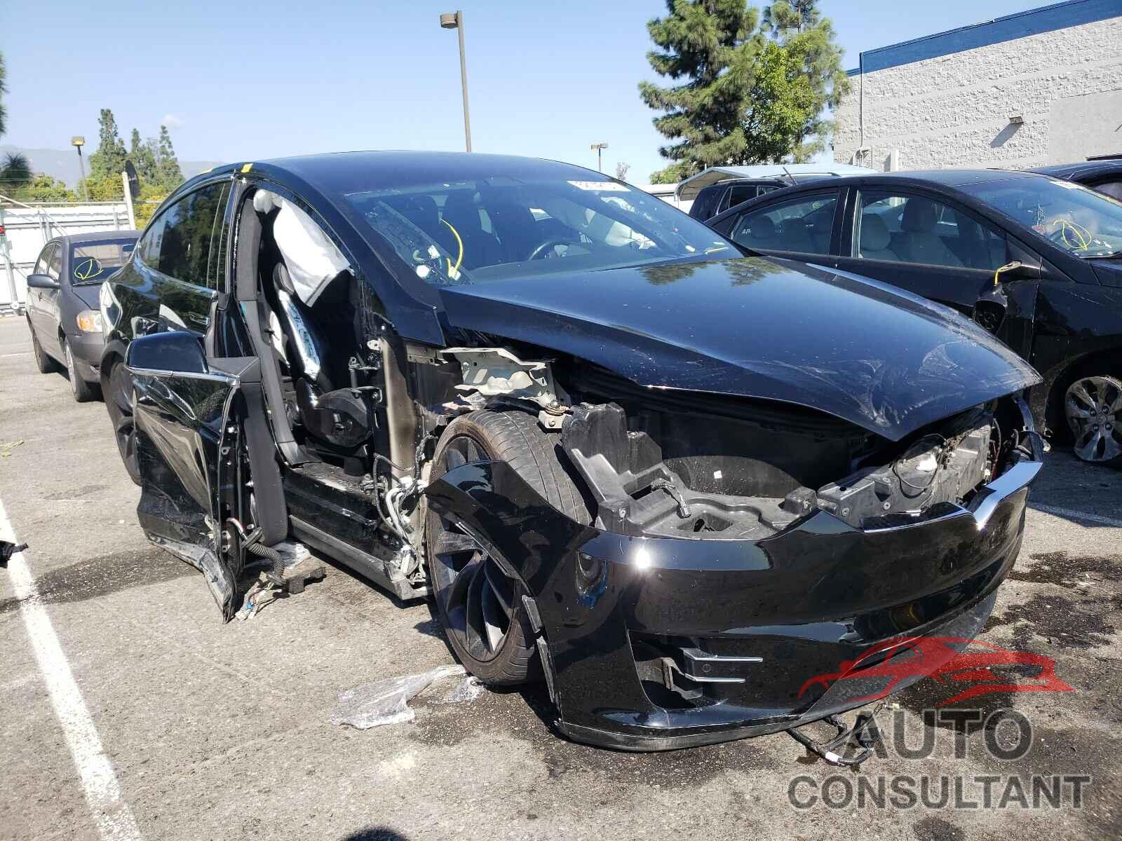 TESLA MODEL X 2017 - 5YJXCBE27HF042562