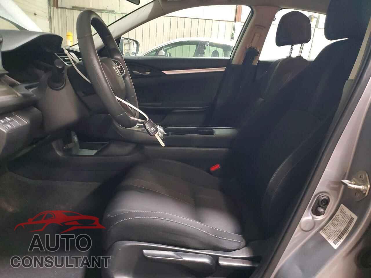 HONDA CIVIC 2019 - 2HGFC2F68KH530077