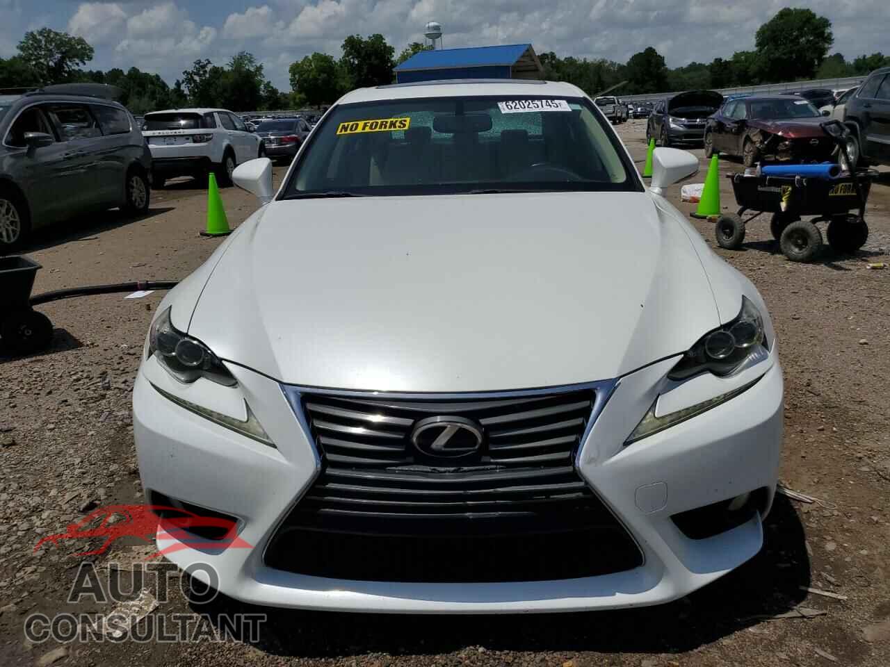 LEXUS IS 2014 - JTHBF1D24E5026781