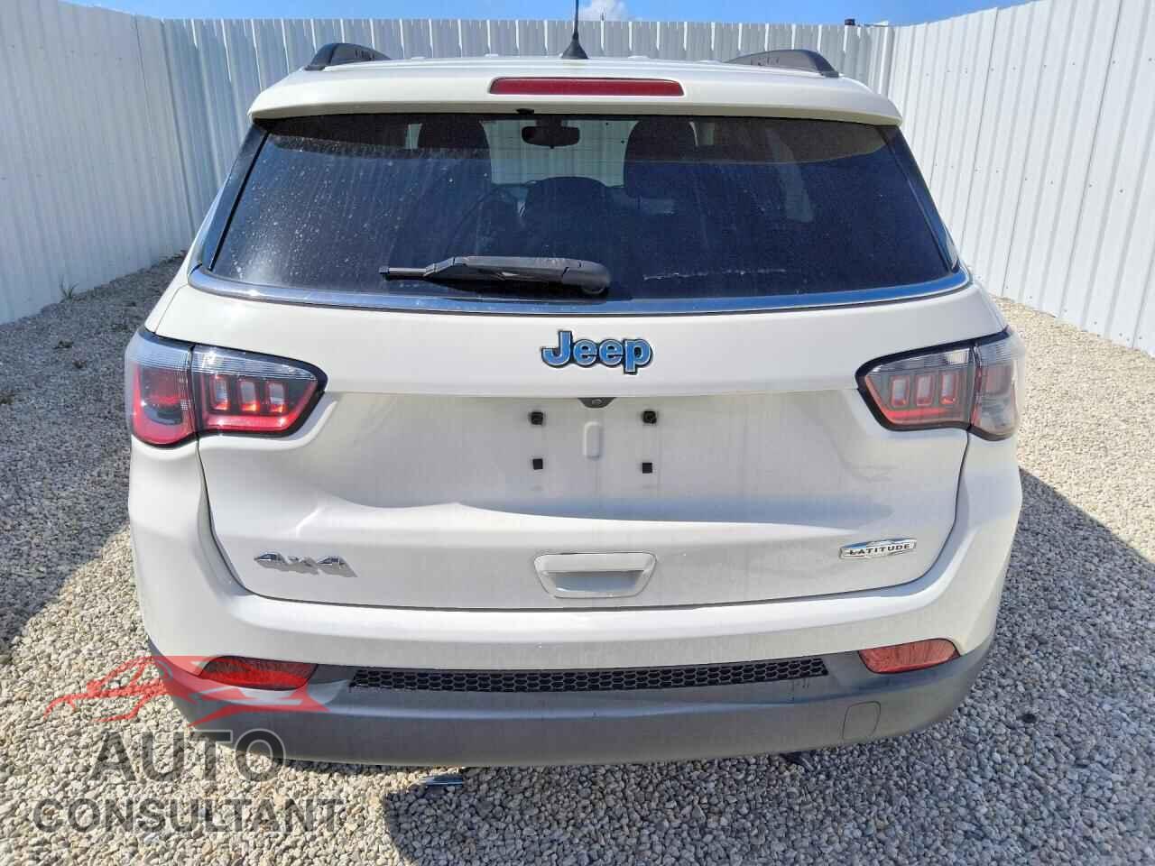 JEEP COMPASS 2018 - 3C4NJDBB5JT138839