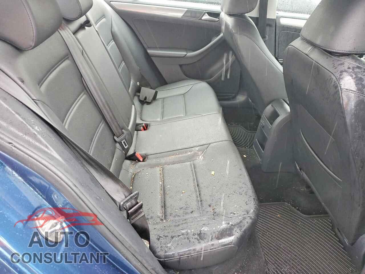 VOLKSWAGEN JETTA 2017 - 3VWDB7AJ8HM394896
