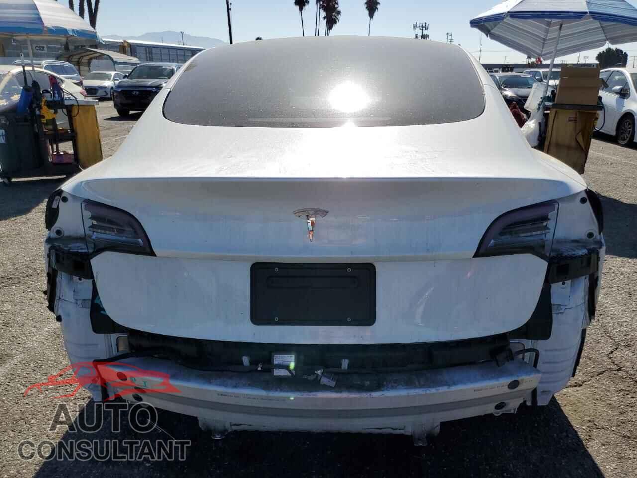 TESLA MODEL 3 2021 - 5YJ3E1EA9MF032118