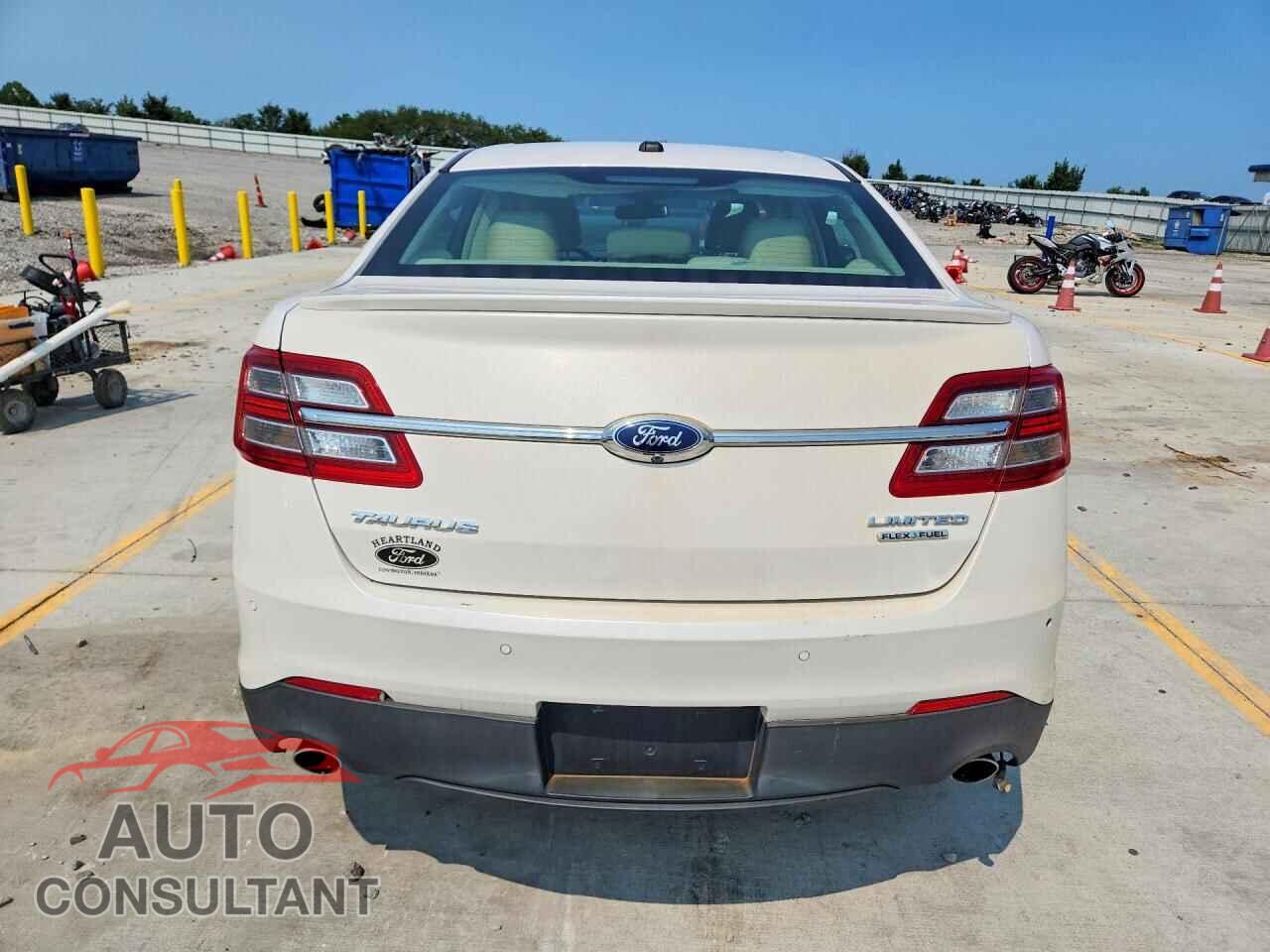 FORD TAURUS 2013 - 1FAHP2F83DG104895